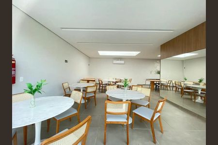 Apartamento para alugar com 60m², 2 quartos e 1 vagaÁrea comum - Salão de jogos