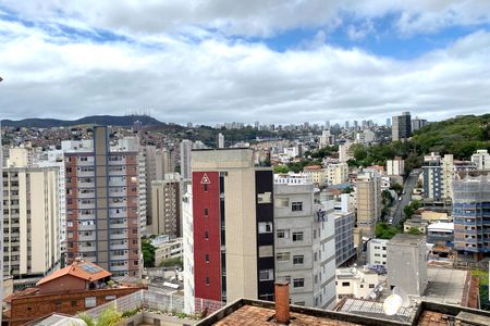 Apartamento para alugar com 300m², 4 quartos e 2 vagasVista