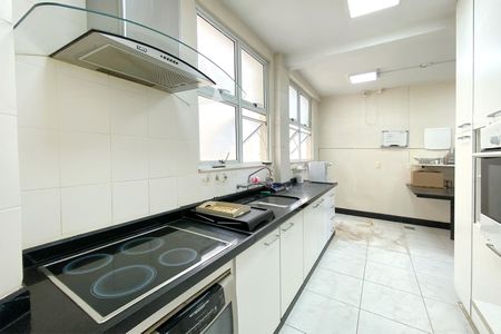 Apartamento para alugar com 300m², 4 quartos e 2 vagasCozinha