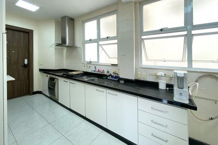 Apartamento para alugar com 300m², 4 quartos e 2 vagasCozinha