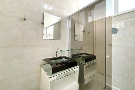 Apartamento para alugar com 300m², 4 quartos e 2 vagasBanheiro 1