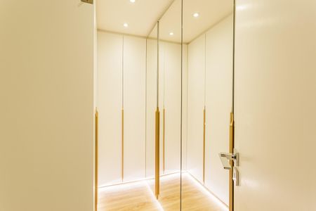 Apartamento à venda com 150m², 3 quartos e 2 vagasCloset da suíte