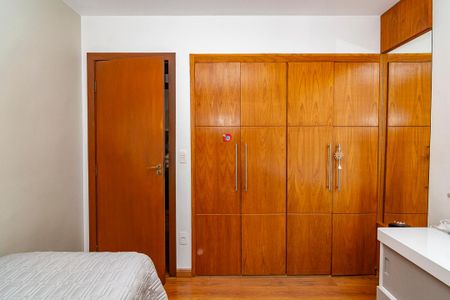Apartamento à venda com 100m², 3 quartos e 2 vagasQuarto 2