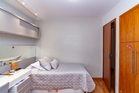 Apartamento à venda com 100m², 3 quartos e 2 vagasQuarto 2