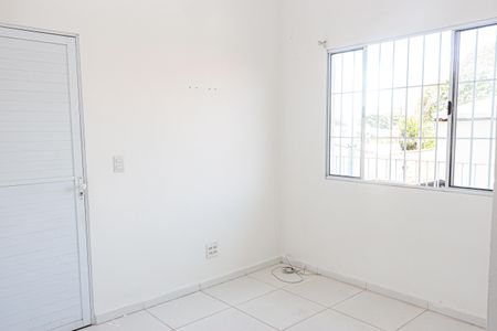 Casa de condomínio para alugar com 50m², 1 quarto e sem vaga Casa de condomínio para alugar com 50m², 1 quarto e sem vagaSala