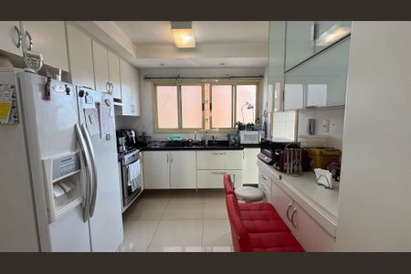 Apartamento à venda com 115m², 4 quartos e 4 vagas Apartamento à venda com 115m², 4 quartos e 4 vagasCozinha