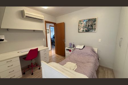 Apartamento à venda com 115m², 4 quartos e 4 vagas Apartamento à venda com 115m², 4 quartos e 4 vagasSuíte 2