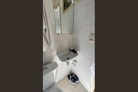 Apartamento à venda com 115m², 4 quartos e 4 vagas Apartamento à venda com 115m², 4 quartos e 4 vagasÁrea de Serviço - Banheiro