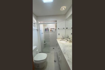 Apartamento à venda com 115m², 4 quartos e 4 vagas Apartamento à venda com 115m², 4 quartos e 4 vagasBanheiro da Suíte 1