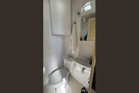 Apartamento à venda com 115m², 4 quartos e 4 vagas Apartamento à venda com 115m², 4 quartos e 4 vagasÁrea de Serviço - Banheiro