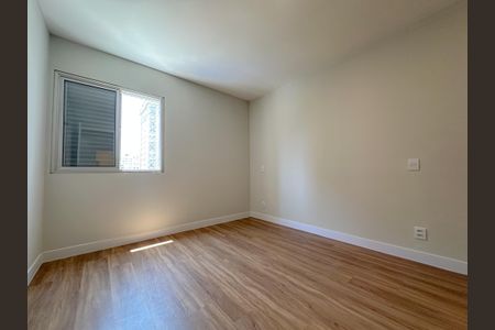 Apartamento à venda com 80m², 2 quartos e 1 vagaQuarto 2