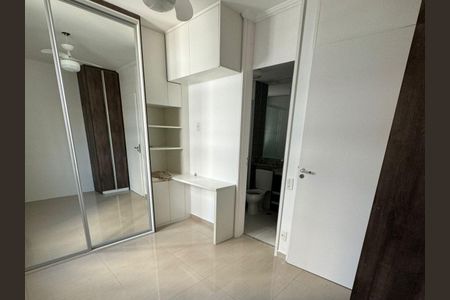 Apartamento à venda com 67m², 3 quartos e 2 vagasSuíte