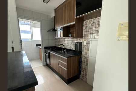 Apartamento à venda com 67m², 3 quartos e 2 vagasCozinha