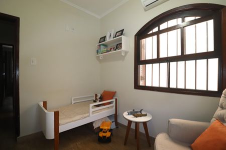 Quarto 2 de casa à venda com 2 quartos, 225m² em Vila Lucinda, Santo André