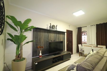 Sala de casa à venda com 2 quartos, 225m² em Vila Lucinda, Santo André