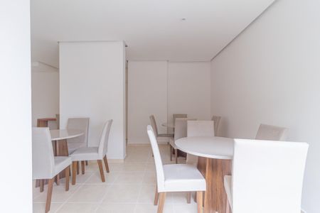 Apartamento para alugar com 41m², 2 quartos e 1 vaga Apartamento para alugar com 41m², 2 quartos e 1 vagaÁrea comum - Salão de festas