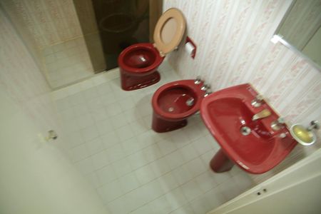 Casa à venda com 148m², 3 quartos e 2 vagasSuíte - Banheiro 