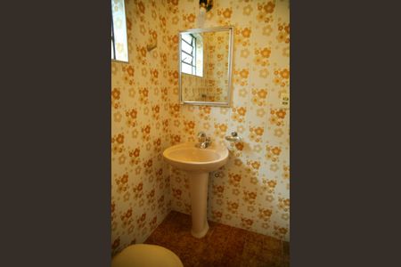 Casa à venda com 148m², 3 quartos e 2 vagasBanheiro Social 