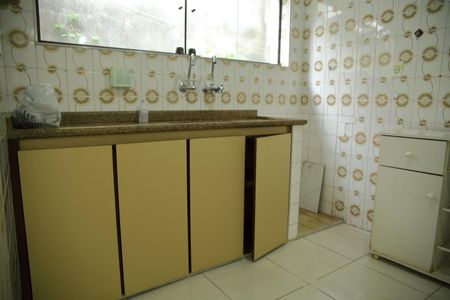 Casa à venda com 148m², 3 quartos e 2 vagasCozinha 