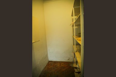 Casa à venda com 148m², 3 quartos e 2 vagasQuarto de Serviço/depósito 