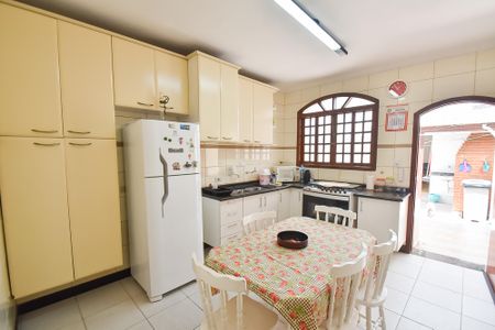 Casa à venda com 150m², 2 quartos e 1 vagaCozinha