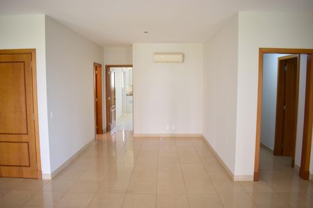 Apartamento para alugar com 217m², 4 quartos e 4 vagasSala
