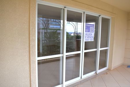 Apartamento para alugar com 217m², 4 quartos e 4 vagasVaranda