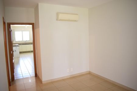 Apartamento para alugar com 217m², 4 quartos e 4 vagasSala