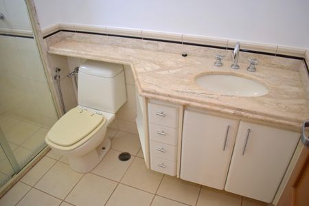 Apartamento para alugar com 217m², 4 quartos e 4 vagasBanheiro da Suíte 2