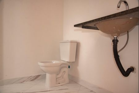 Casa à venda com 127m², 3 quartos e 2 vagasBanheiro da Suíte 1