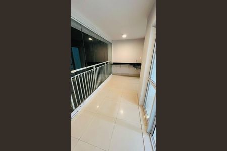 Apartamento à venda com 45m², 1 quarto e 1 vaga Apartamento à venda com 45m², 1 quarto e 1 vagaVaranda