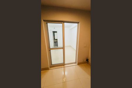 Apartamento à venda com 45m², 1 quarto e 1 vaga Apartamento à venda com 45m², 1 quarto e 1 vagaVaranda