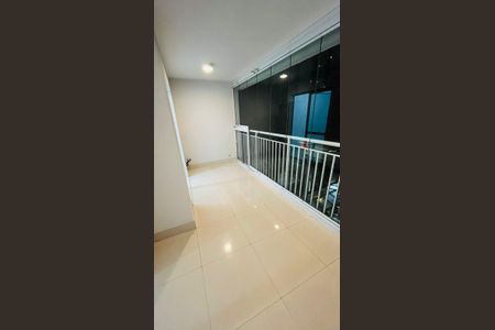 Apartamento à venda com 45m², 1 quarto e 1 vaga Apartamento à venda com 45m², 1 quarto e 1 vagaVaranda