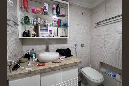 Apartamento à venda com 128m², 3 quartos e 2 vagasSuíte - Banheiro