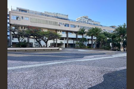 Apartamento à venda com 128m², 3 quartos e 2 vagasFachada