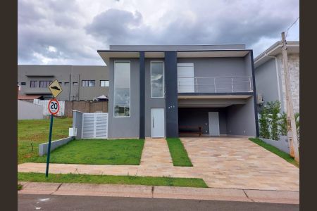 Casa de condomínio à venda com 280m², 3 quartos e 4 vagasFoto 01