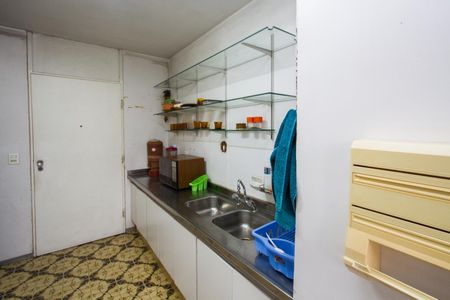 Apartamento à venda com 90m², 2 quartos e 1 vaga Apartamento à venda com 90m², 2 quartos e 1 vagaCozinha