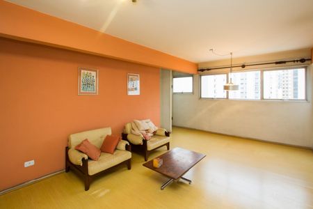 Apartamento à venda com 90m², 2 quartos e 1 vaga Apartamento à venda com 90m², 2 quartos e 1 vagaSala
