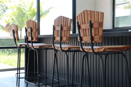 Casa de condomínio para alugar com 450m², 4 quartos e 6 vagasSala