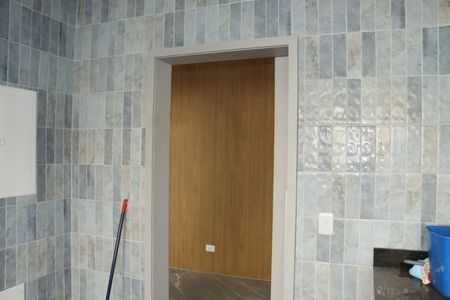 Casa de condomínio para alugar com 450m², 4 quartos e 6 vagasÁrea de Serviço