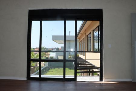 Casa de condomínio para alugar com 450m², 4 quartos e 6 vagasSuíte 3