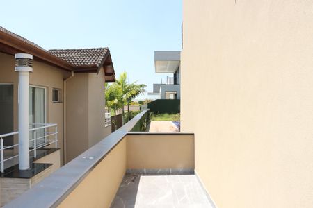 Casa de condomínio para alugar com 450m², 4 quartos e 6 vagasSacada Suíte 2