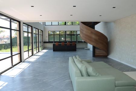 Casa de condomínio para alugar com 450m², 4 quartos e 6 vagasSala