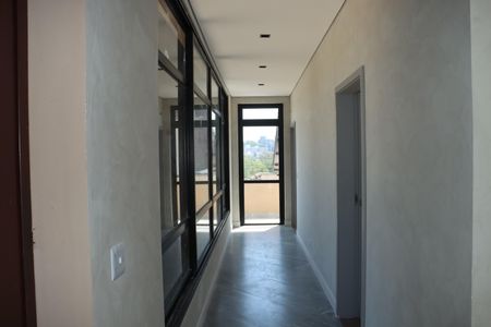 Casa de condomínio para alugar com 450m², 4 quartos e 6 vagasSala