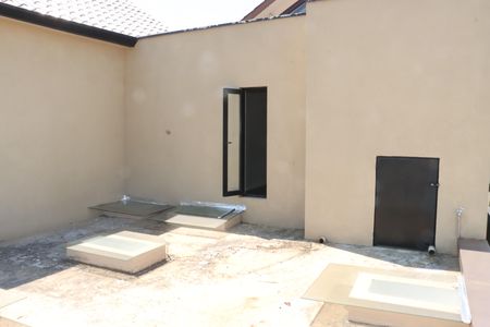 Casa de condomínio para alugar com 450m², 4 quartos e 6 vagasVaranda Suíte 3