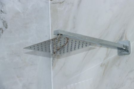 Casa de condomínio para alugar com 450m², 4 quartos e 6 vagasBanheiro da Suíte 3