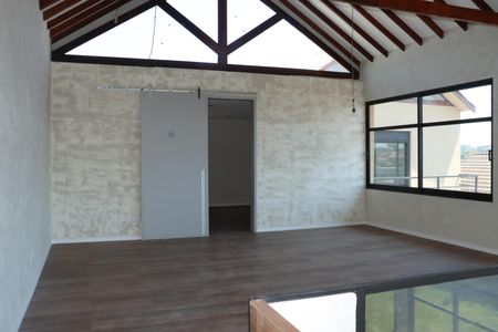 Casa de condomínio para alugar com 450m², 4 quartos e 6 vagasMezanino