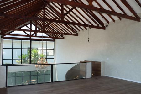 Casa de condomínio para alugar com 450m², 4 quartos e 6 vagasMezanino