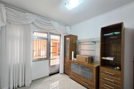 Casa para alugar com 305m², 4 quartos e 4 vagasSala de TV 