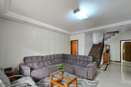 Casa para alugar com 305m², 4 quartos e 4 vagasSala